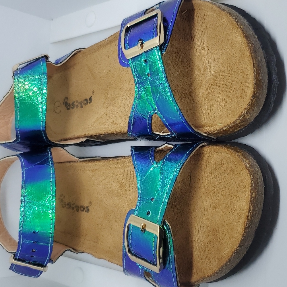 Girls size 1 Ositos metallic blue sandals